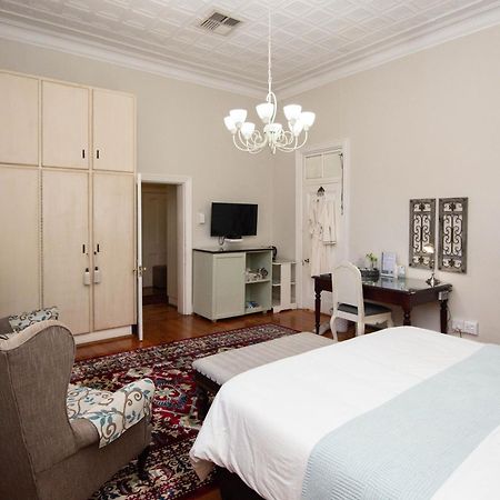 Oleander Guest House Kimberley Esterno foto